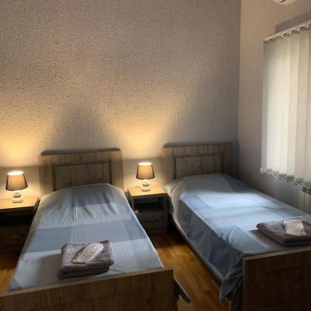 קוטאיסי Nickos Hotel מראה חיצוני תמונה