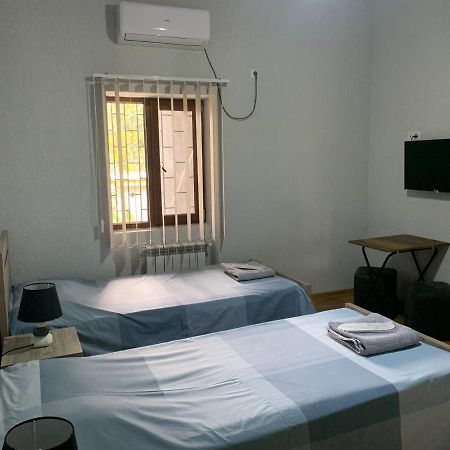 קוטאיסי Nickos Hotel מראה חיצוני תמונה