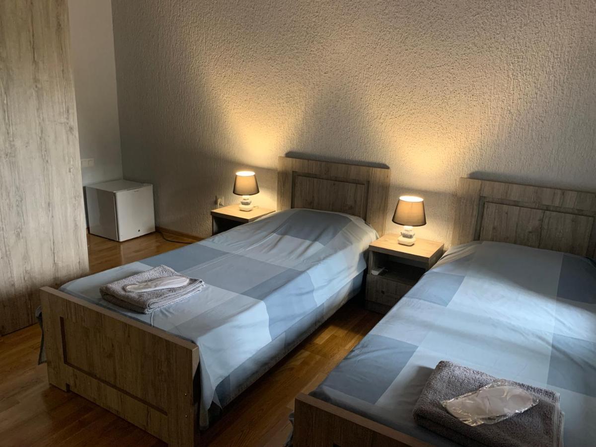 קוטאיסי Nickos Hotel מראה חיצוני תמונה