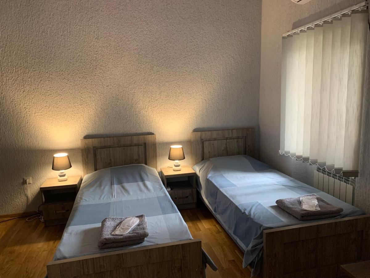 קוטאיסי Nickos Hotel מראה חיצוני תמונה